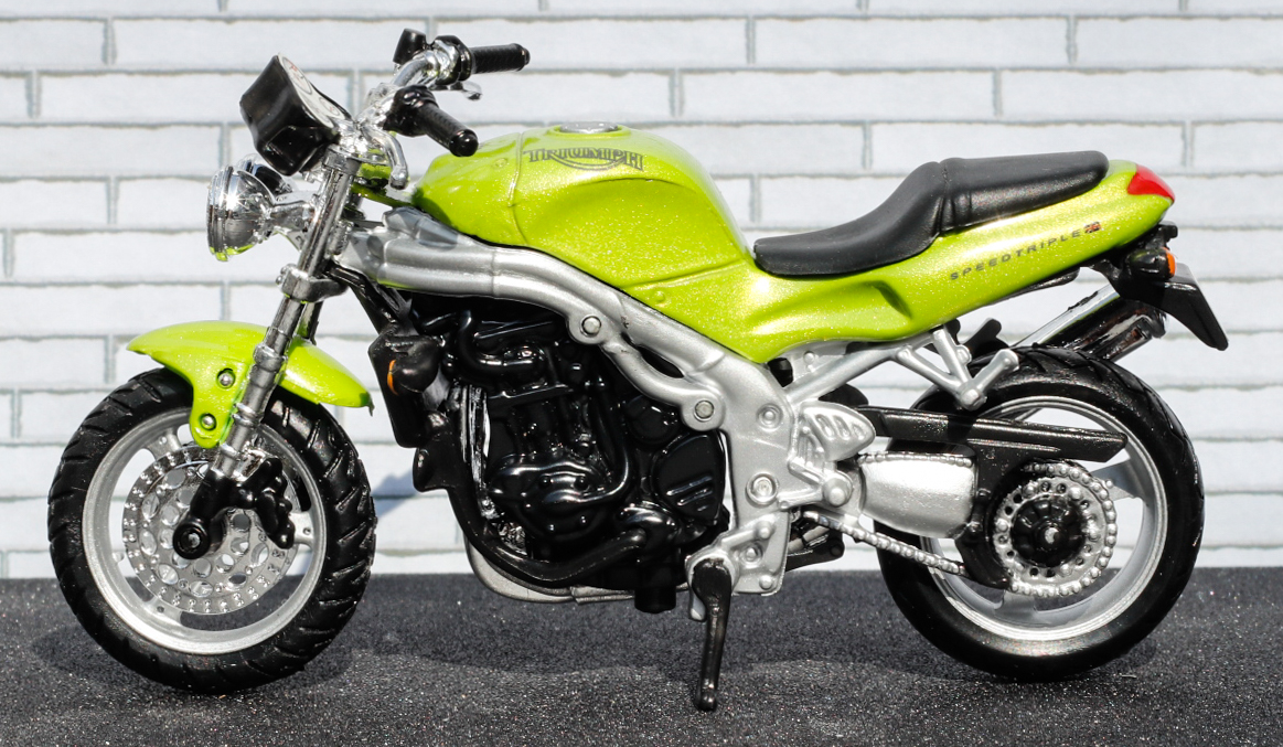 Maisto Triumph Speedtriple 955i